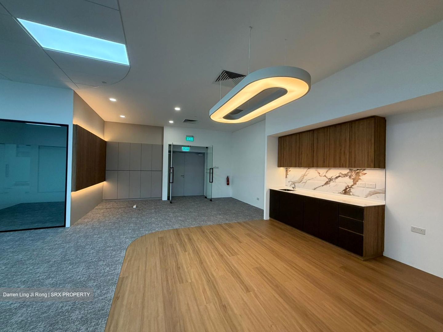 Kallang Way (D13), Factory #584459061